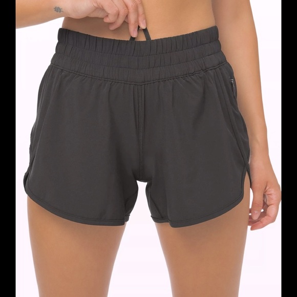 lululemon athletica Pants - Lululemon Womans  Tracker Shorts